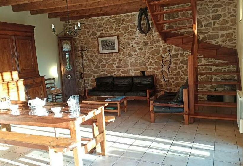 Дом 2 Спальни, La Ferme Du Père