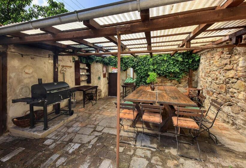 Talo 3 Makuuhuonetta, Apartmány Havana