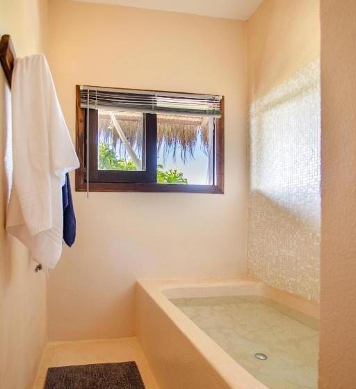 اتاق خانوادگی, Casa Elea