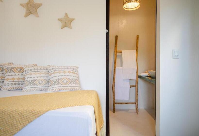 اتاق استاندارد سه تخته با بالکن, Casa Elea