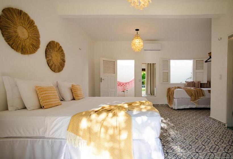 اتاق استاندارد سه تخته با چشم‌انداز استخر, Casa Elea