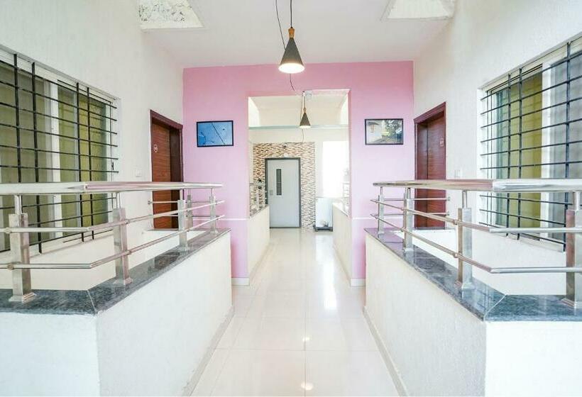 Quarto Deluxe, Treebo Trend Elegant Stay