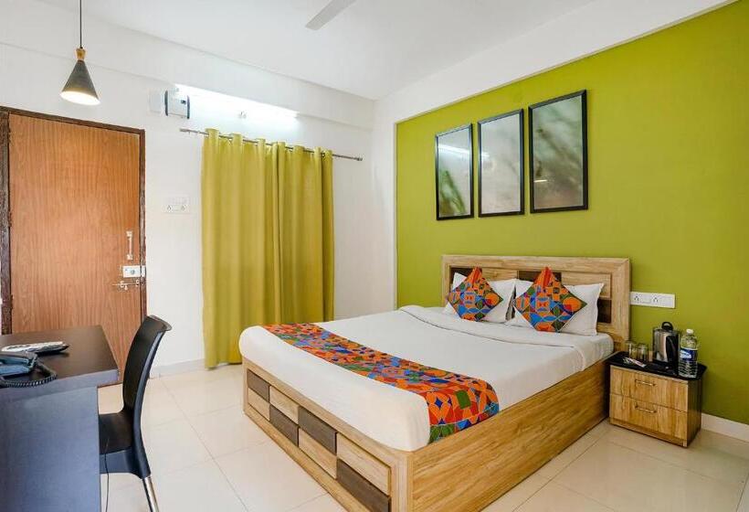 Quarto Deluxe, Treebo Trend Elegant Stay