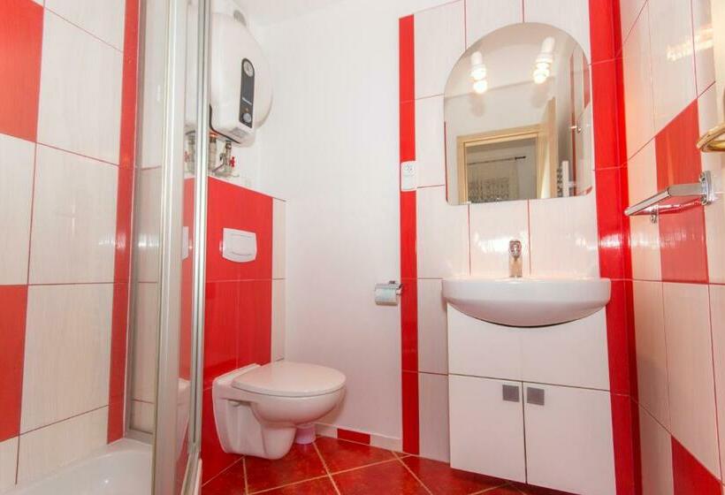 スタンダードスタジオ, Penzion U Pešků