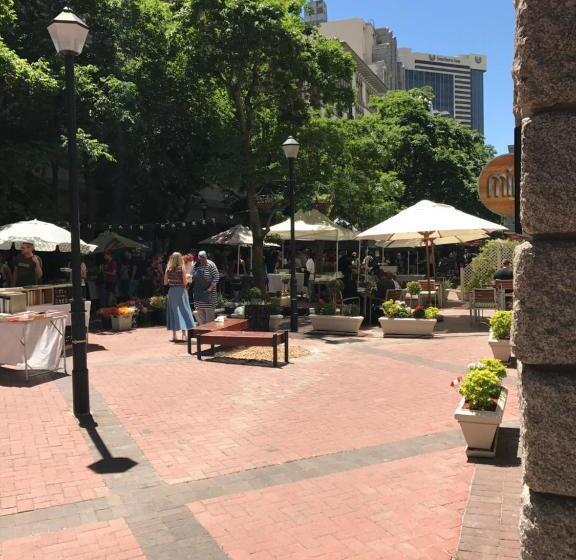 Люкс Superior, Taj Hotelapart, Taj Hotel Cape Town