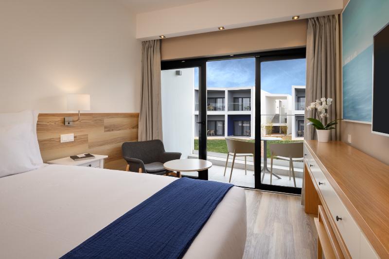 Pokój Standard, Mitkhoonyoum