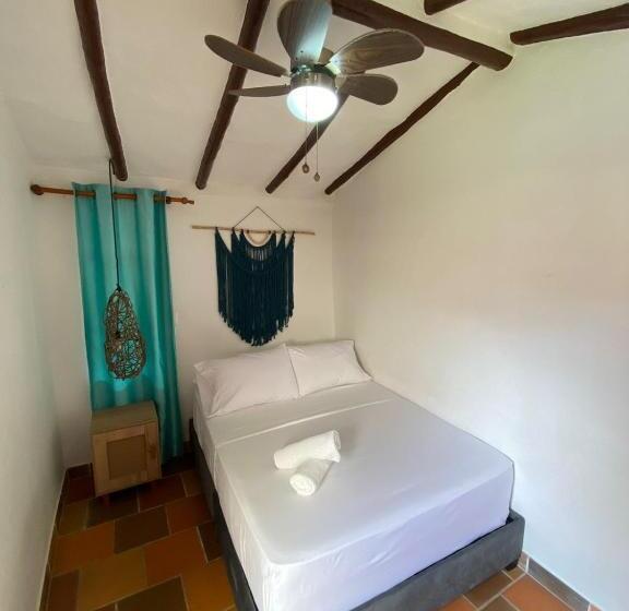 חדר סטנדרט חדר אמבטיה משותף, Traveler Hostel