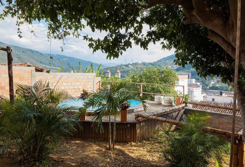 Шале 1 Спальня, Traveler Hostel