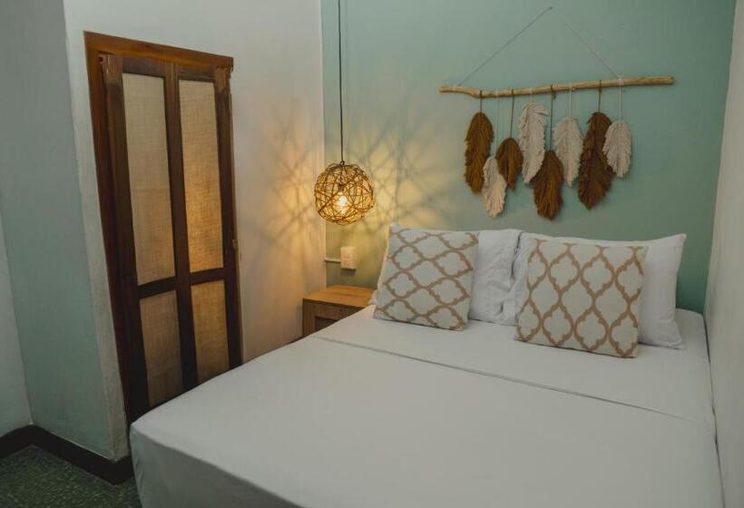 חדר סטנדרט חדר אמבטיה משותף, Traveler Hostel