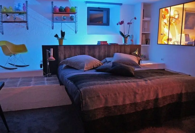 スイート, La Maison De Louna