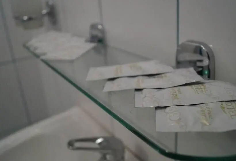 スタンダードトリプルルーム, Motel Evrazia Bataysk