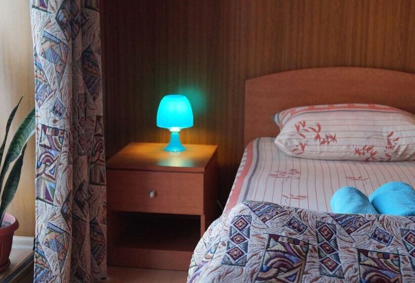 Четырехместный Номер Стандарт, Motel Evrazia Bataysk