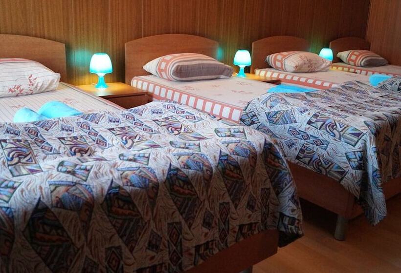 Четырехместный Номер Стандарт, Motel Evrazia Bataysk