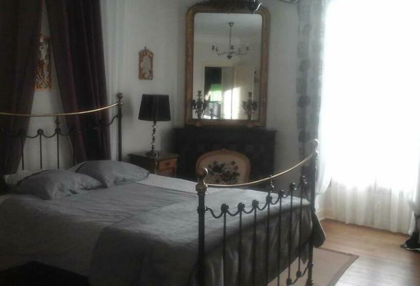 Quarto Estandar, Chez Beaumont