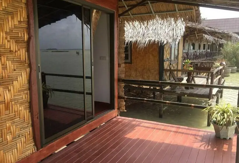 スタンダードバンガロー, Khaochan Resort
