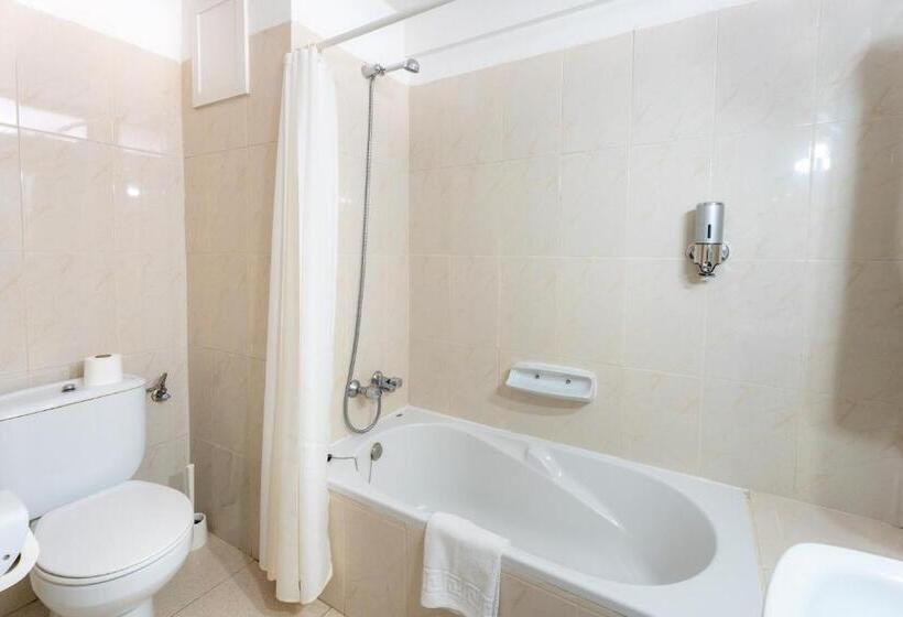 إستوديو قياسى مطلّ علي الحديقة, Apartamentos Borinquen