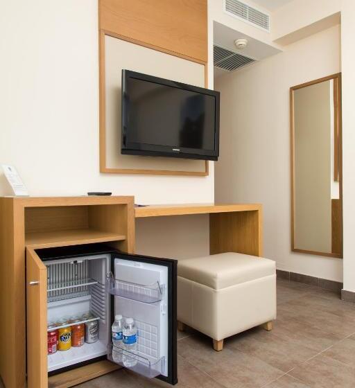 חדר קומפורט, Don Pepe  Adults Only