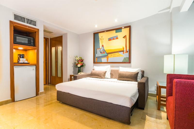 スタンダード4人部屋, Eurostars Zona Rosa Suites