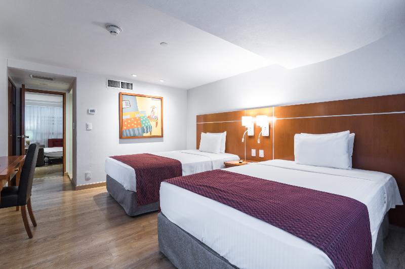 スタンダードトリプルルーム, Eurostars Zona Rosa Suites