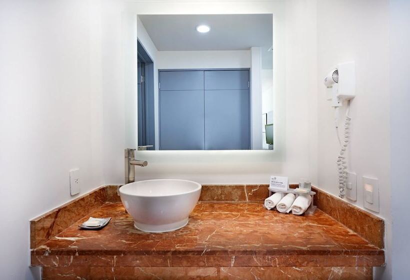 ２ダブルベッドのスタンダードルーム, Holiday Inn Express Villahermosa, An Ihg