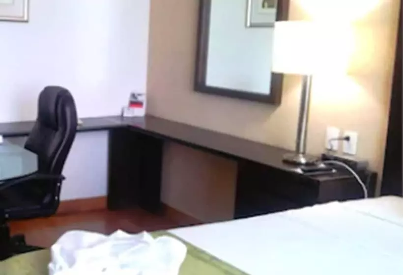 اتاق استاندارد, Holiday Inn Express Villahermosa, An Ihg