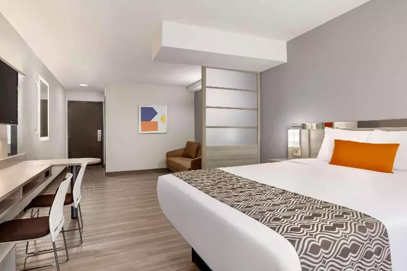 اتاق استاندارد با تخت بزرگ, Holiday Inn Express Villahermosa, An Ihg