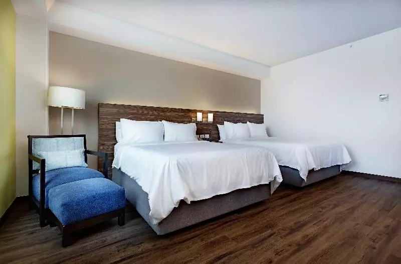 اتاق استاندارد, Holiday Inn Express Villahermosa, An Ihg