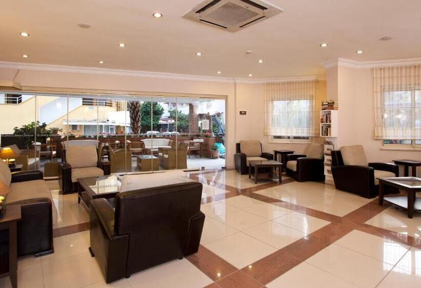 Standard Triple Room, Remi