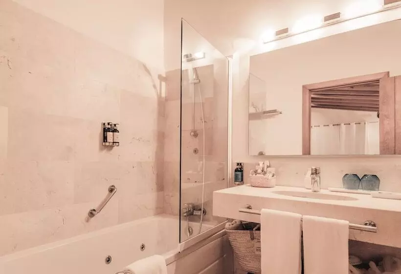 سوییت, Cases De Son Barbassa Hotel & Restaurant