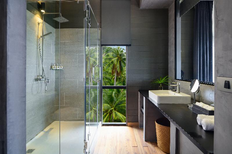 スイート, Skopelos Village