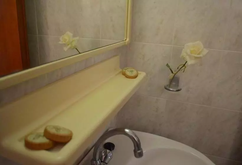 استودیوی استاندارد, Kremasti Memories