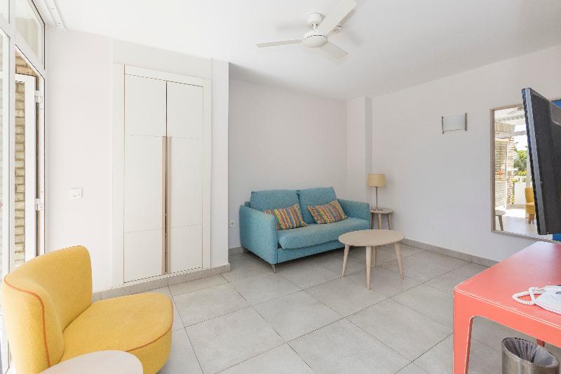 标准间, Livvo Veril Playa