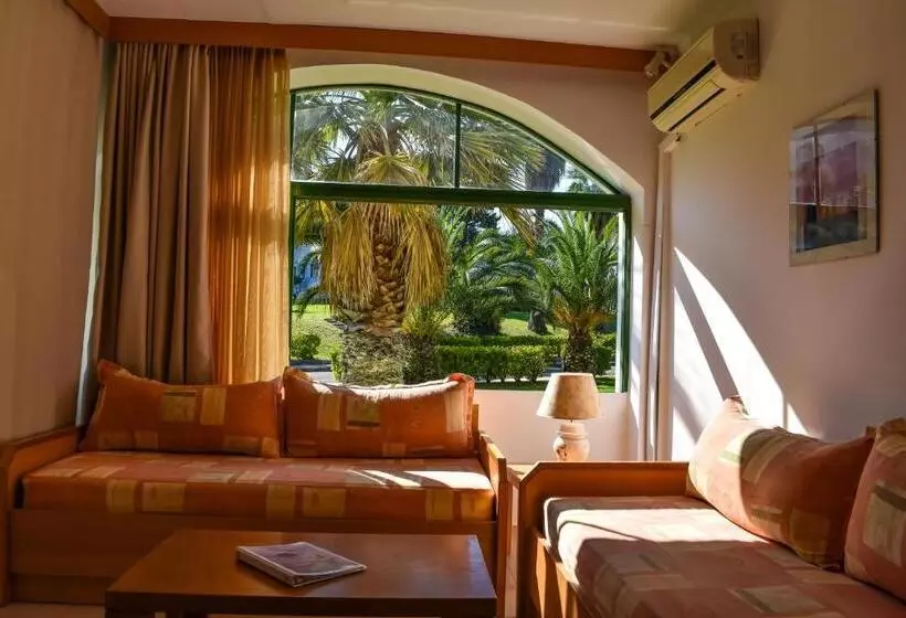 آپارتمان 1 خوابه با چشم‌انداز باغ, Govino Bay