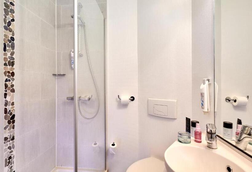 חדר סטנדרט, Welcomotel Les Mureaux