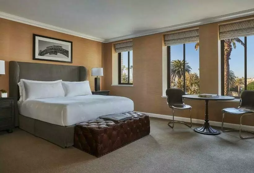 キングサイズベッドのスタンダードルーム, Fairmont Miramar Hotel & Bungalows
