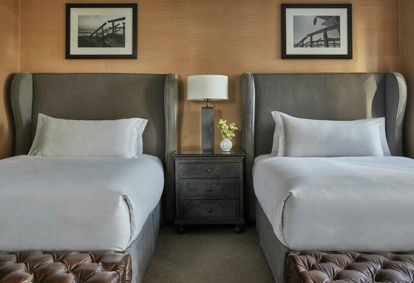 带2个双人床的标准工作室, Fairmont Miramar Hotel & Bungalows