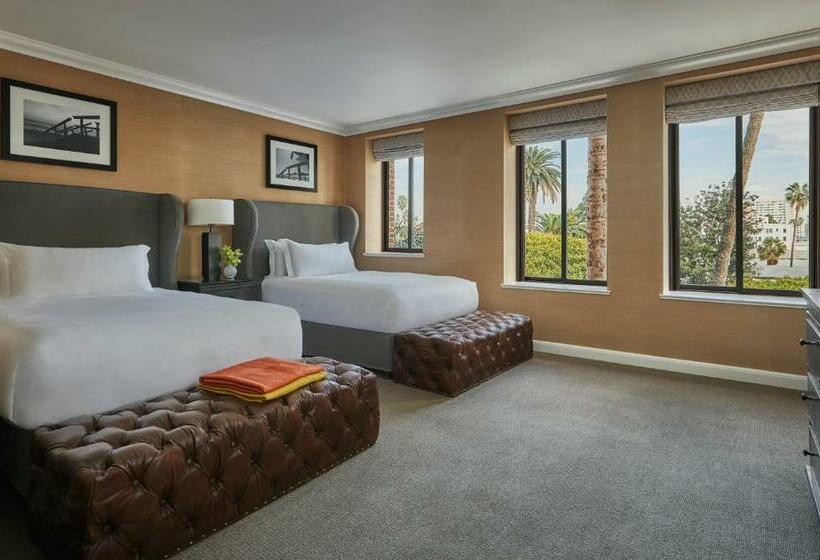 带2个双人床的标准工作室, Fairmont Miramar Hotel & Bungalows