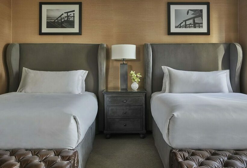 带2个双人床的标准工作室, Fairmont Miramar Hotel & Bungalows