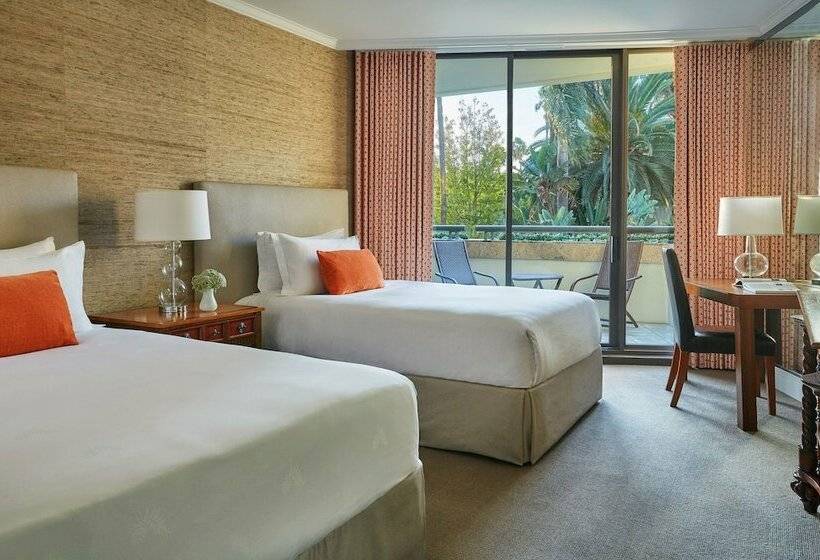 Номер Deluxe Вид на Море, Fairmont Miramar Hotel & Bungalows