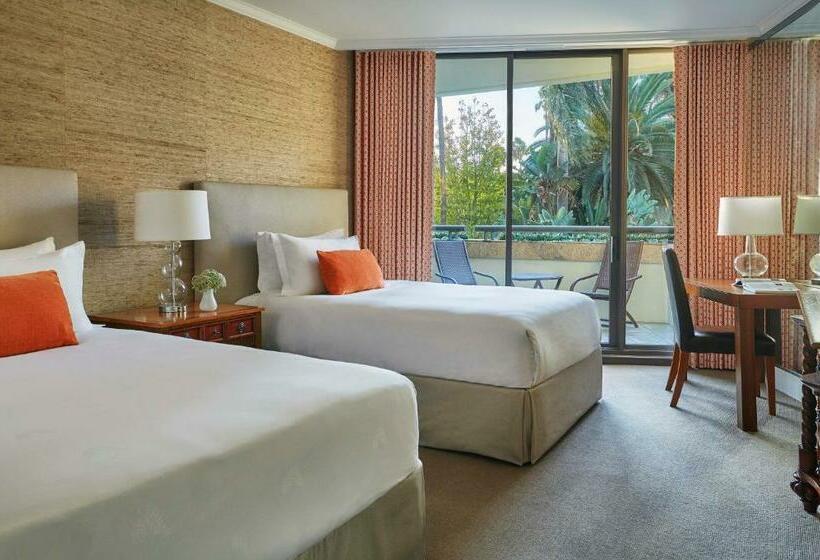 Номер Deluxe, Fairmont Miramar Hotel & Bungalows