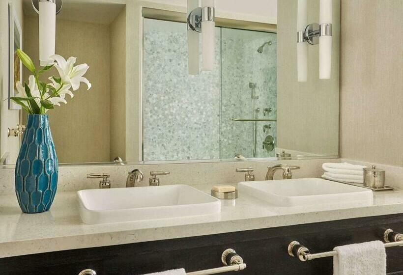 标准平房, Fairmont Miramar Hotel & Bungalows