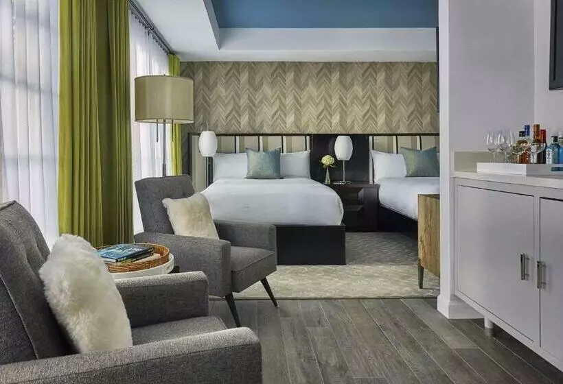 スタンダードバンガロー, Fairmont Miramar Hotel & Bungalows
