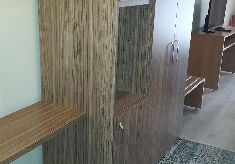 スタンダードルーム, Begonville