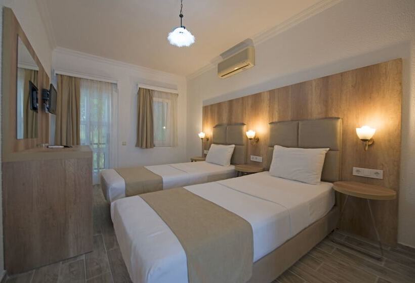 اتاق سوپریور سه تخته, Costa Maya Bodrum