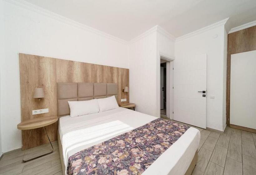 اتاق سوپریور با بالکن, Costa Maya Bodrum