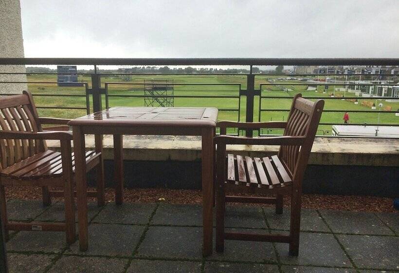 带高尔夫球场景观的复式房间, Carnoustie Golf