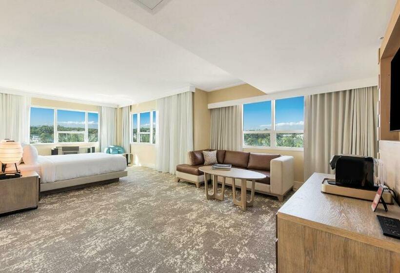 高级套房, Eden Roc Miami Beach