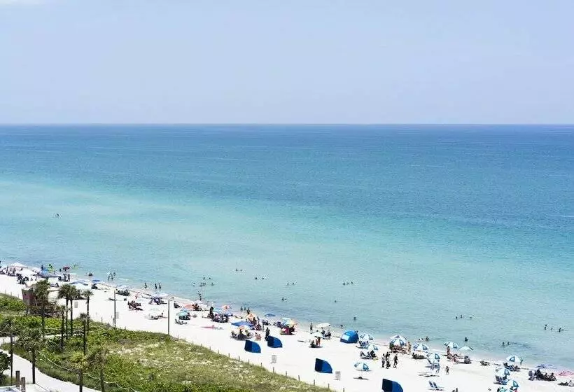 اتاق پرمیوم با چشم‌انداز دریا, Eden Roc Miami Beach