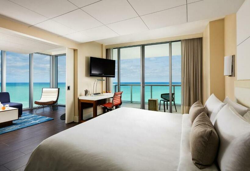 带大床的套房, Eden Roc Miami Beach