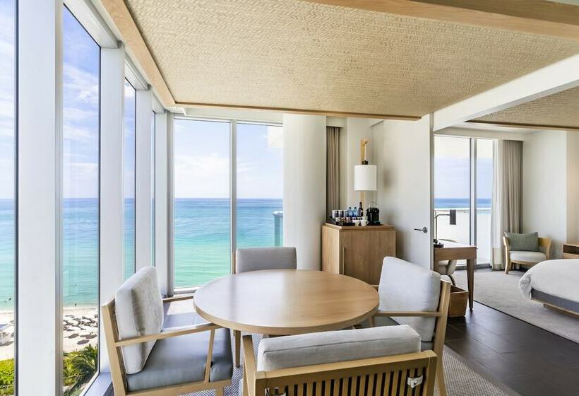 带大床的套房, Eden Roc Miami Beach